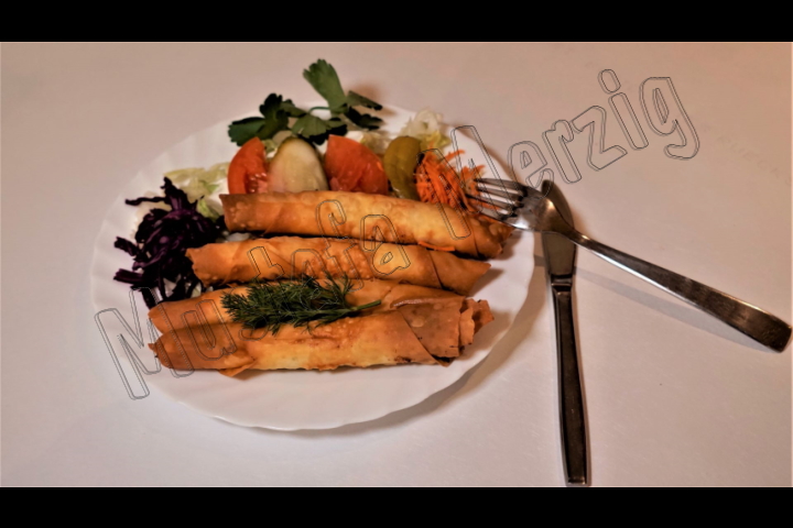Tellergericht mit Salat